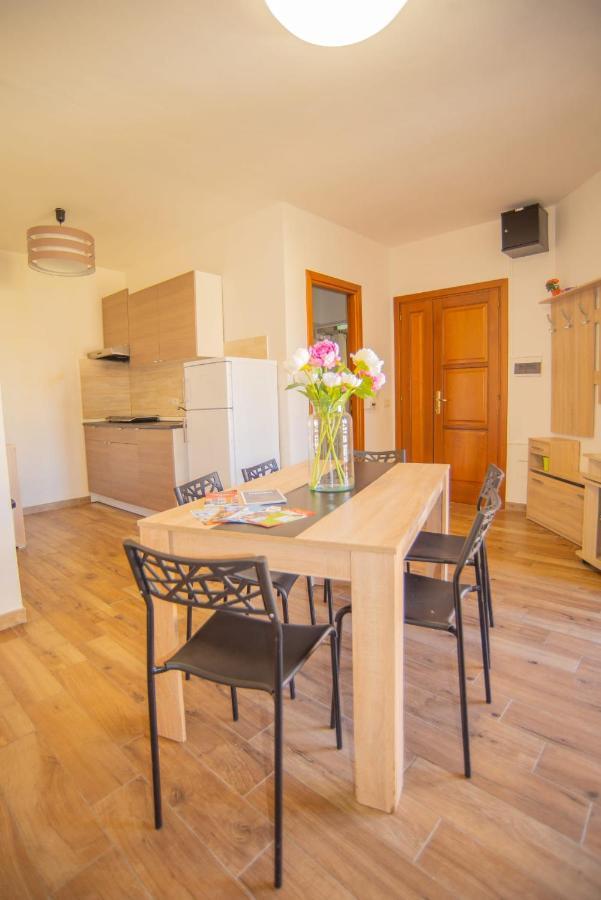 Valery Apartments Альгеро Экстерьер фото