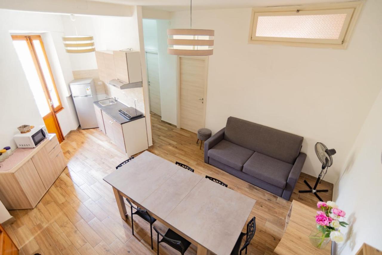 Valery Apartments Альгеро Экстерьер фото