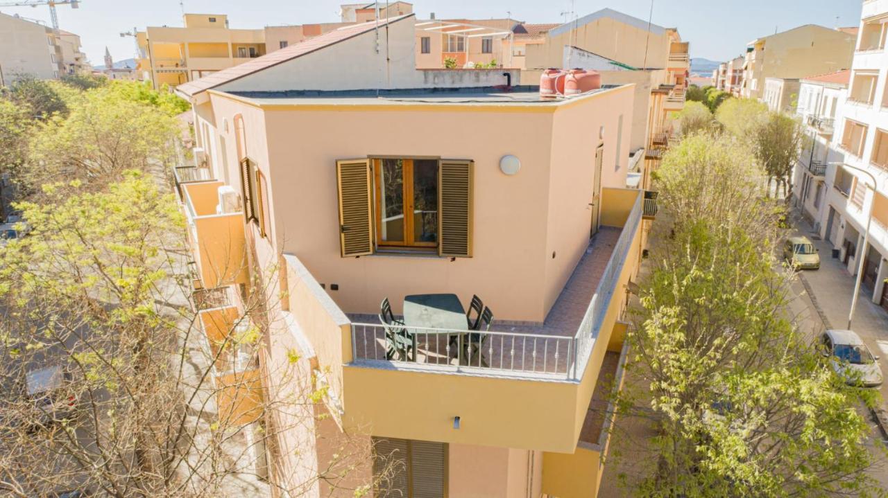Valery Apartments Альгеро Экстерьер фото