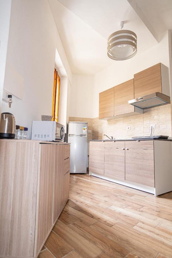 Valery Apartments Альгеро Экстерьер фото